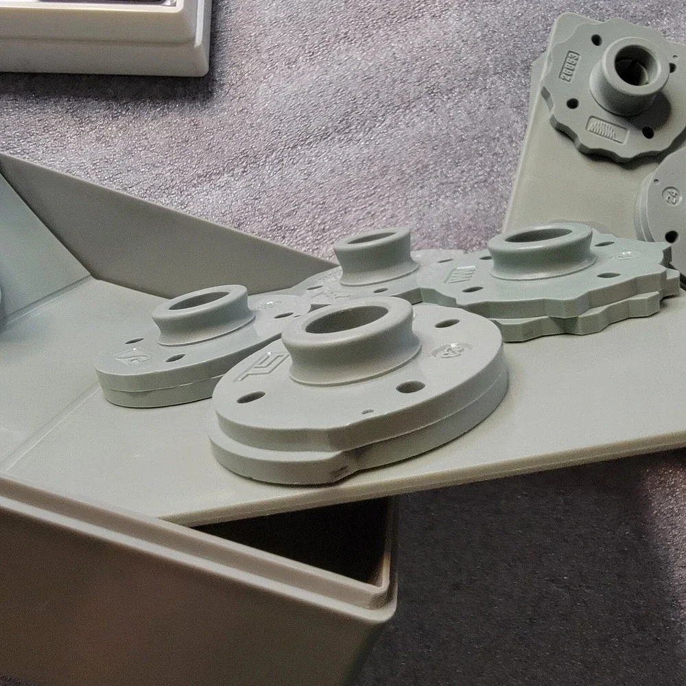 Sears Kenmore Metal Eyelet Template & Zig Zag Sewing Accessories 17 Book Disk‎